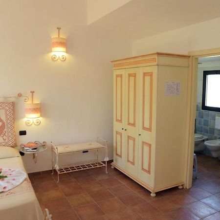 Hotel Altura Villasimius Ngoại thất bức ảnh