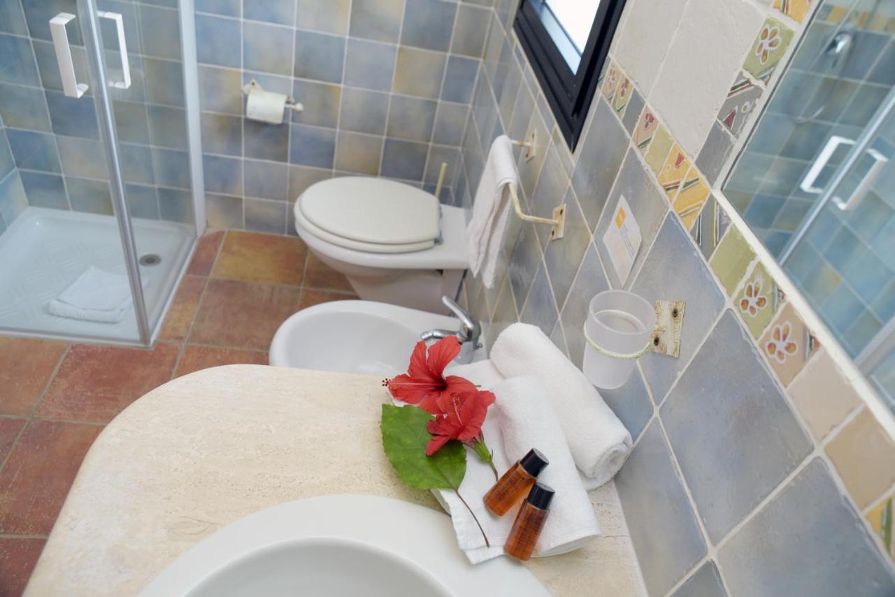 Hotel Altura Villasimius Ngoại thất bức ảnh