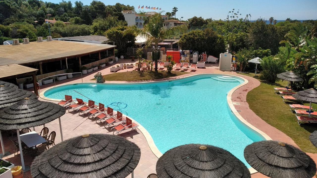 Hotel Altura Villasimius Ngoại thất bức ảnh